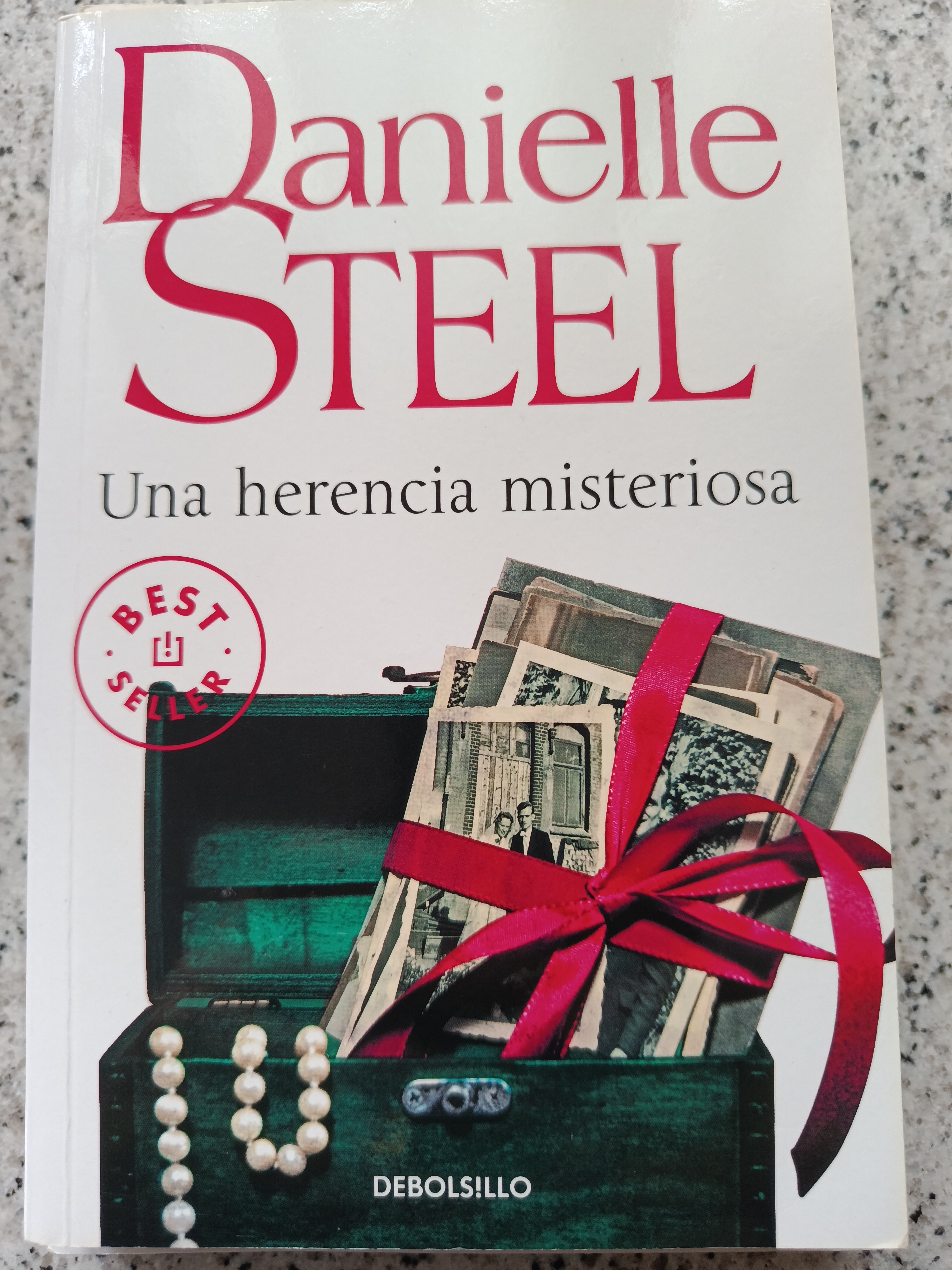 Herencia Misteriosa / Property of a Noblewoman